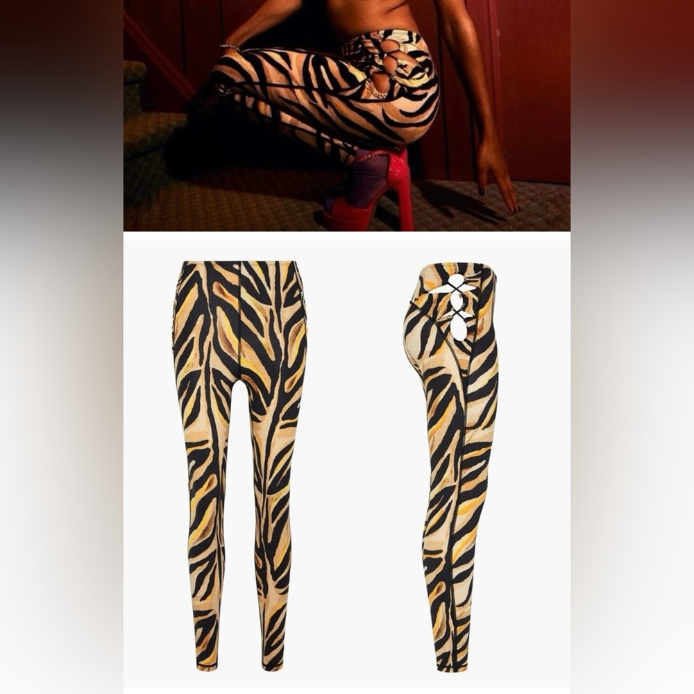 Savage X Fenty Sport by Rihanna Wildcat Print Leggings size Small